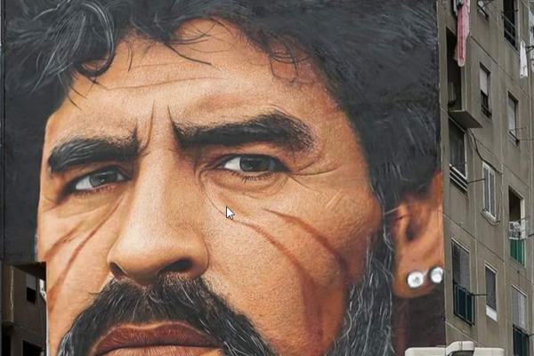 maradona-san-giovannii75051288-3CB8-9CCA-3963-86A579CF3AC2.png